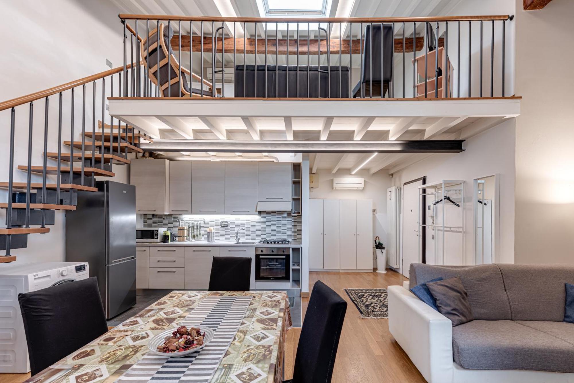 Easy Loft Apartment